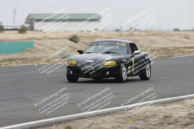 media/Jun-01-2025-CalClub SCCA (Sun) [[eae223c5dd]]/Group 5/Race (Front Straight)/